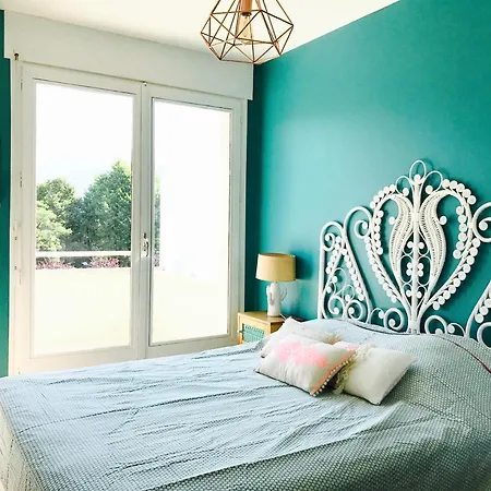 Apartment Proche & Vieille T3 Avec Grande Terrasse *